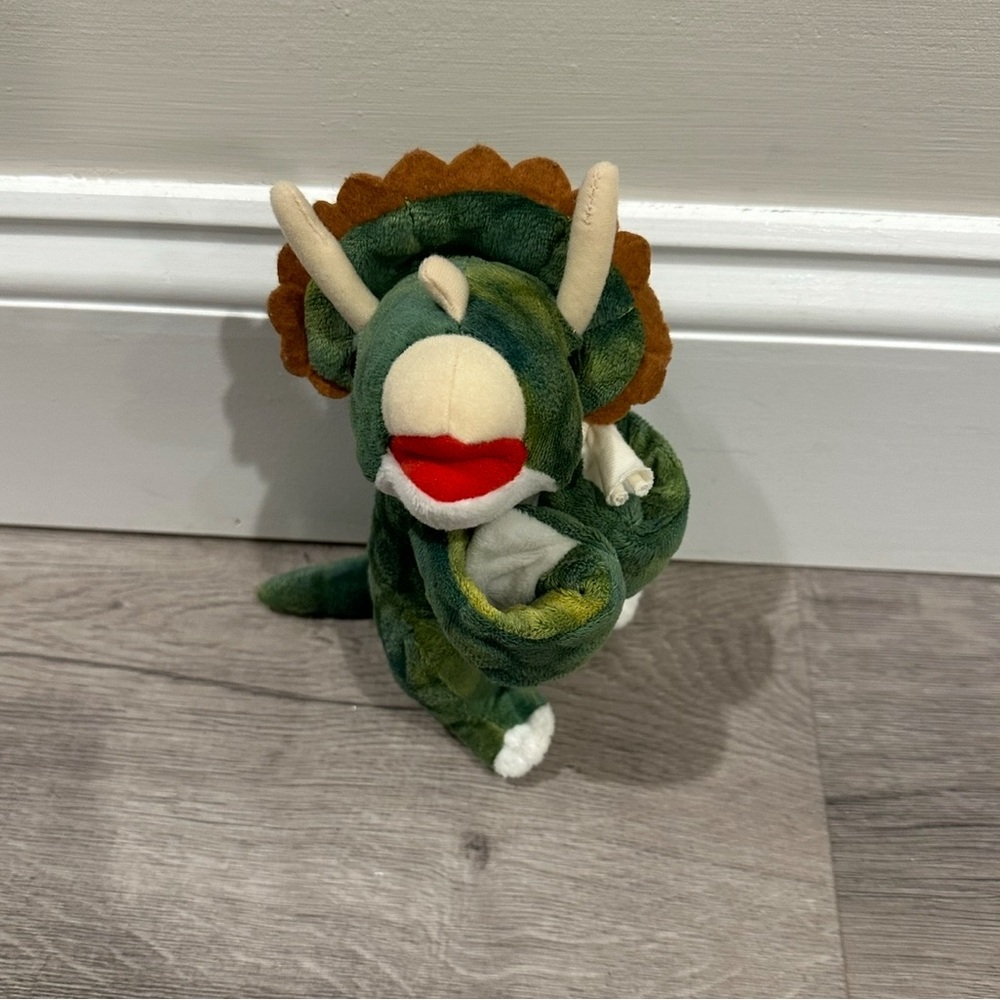 Wild Republic Hugger Dinosaur Triceratops Plush Stuffed Animal Slap Wrist 8"